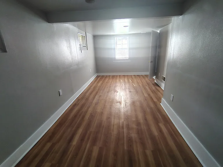 514 Sheridan St — Photo 9