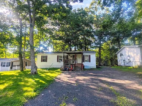 7814 Dougherty Dr, East Stroudsburg, PA 18302