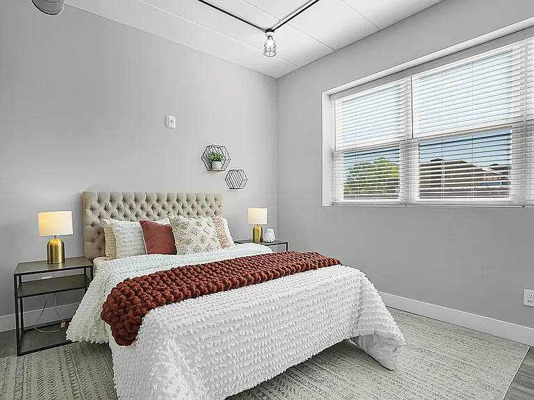 3145 Lafayette Ave #13 — Photo 7