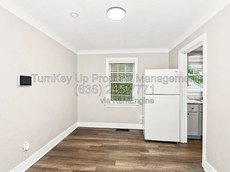 1065 N Lafayette St — Photo 5