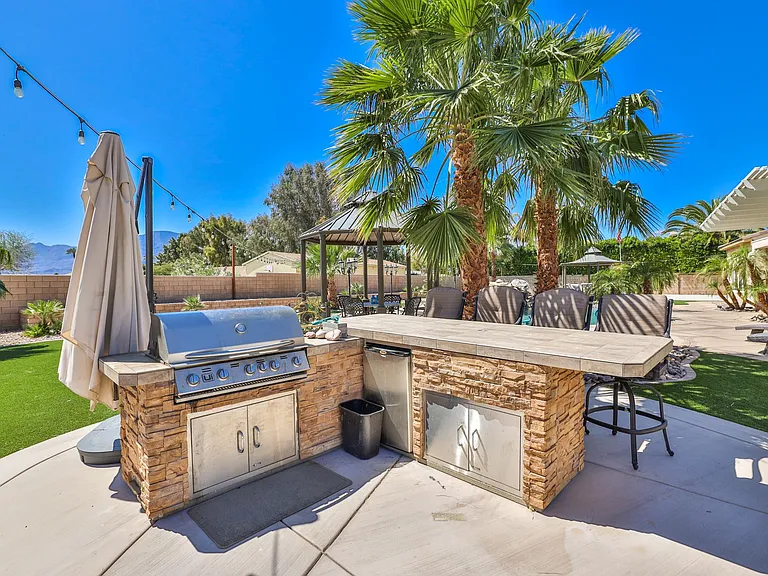 80445 Paria Way — Photo 32