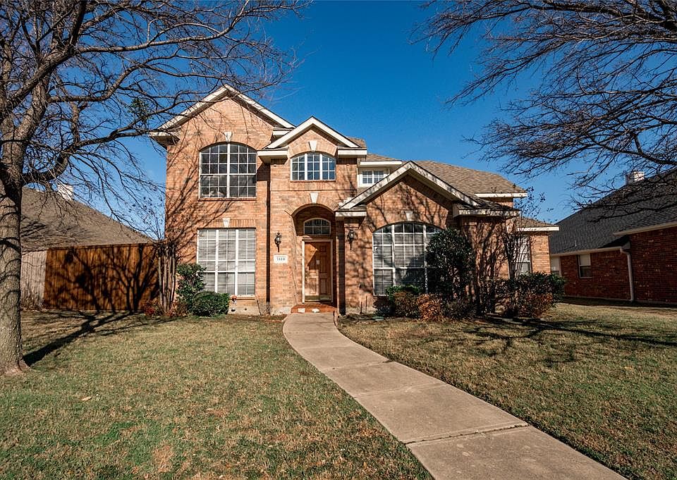 1st image of 1610 Castle Pines Dr