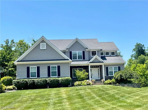 8132 Butler Hill Dr, Concord Township, OH 44077