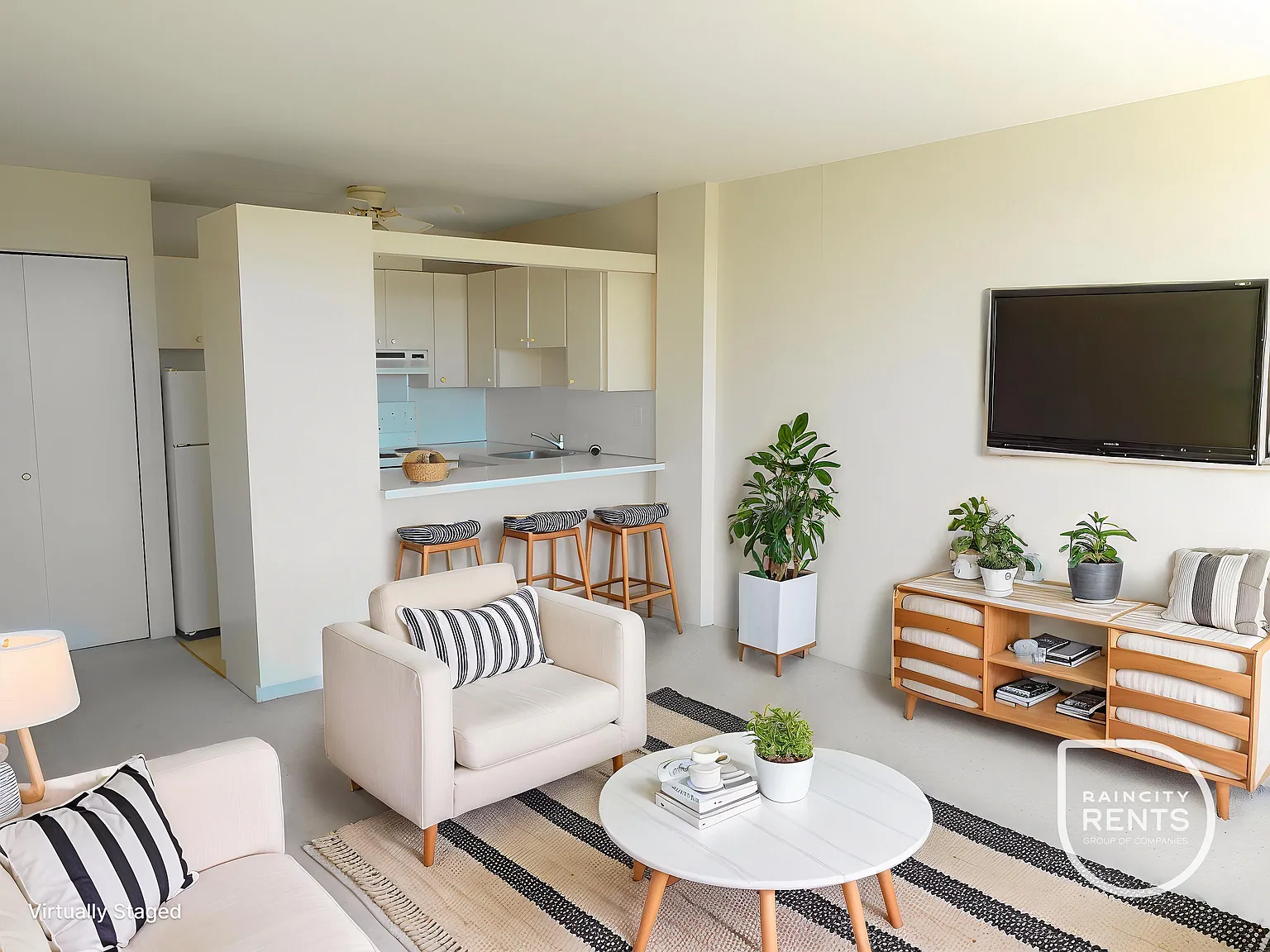 Bayview Apartments — Photo 2