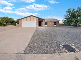 308 Asbury Rd NE, Rio Rancho, NM 87124