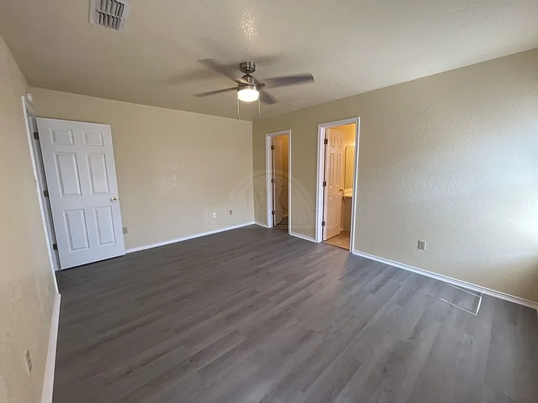2005 Agate Dr — Photo 17