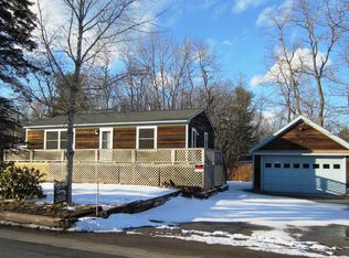 293 Sanford Rd, Wells, ME 04090