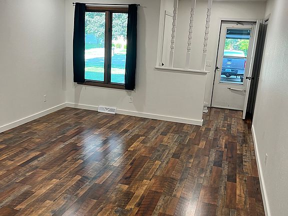 4th image of 2633 Cardifs Ave #2635