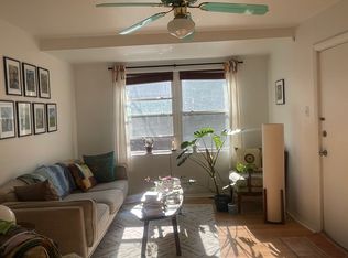 910 S 10th St APT 1, Philadelphia, PA 19147