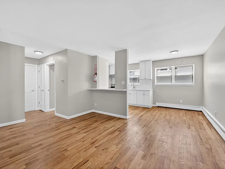 42 Lienau Pl #6A — Photo 9