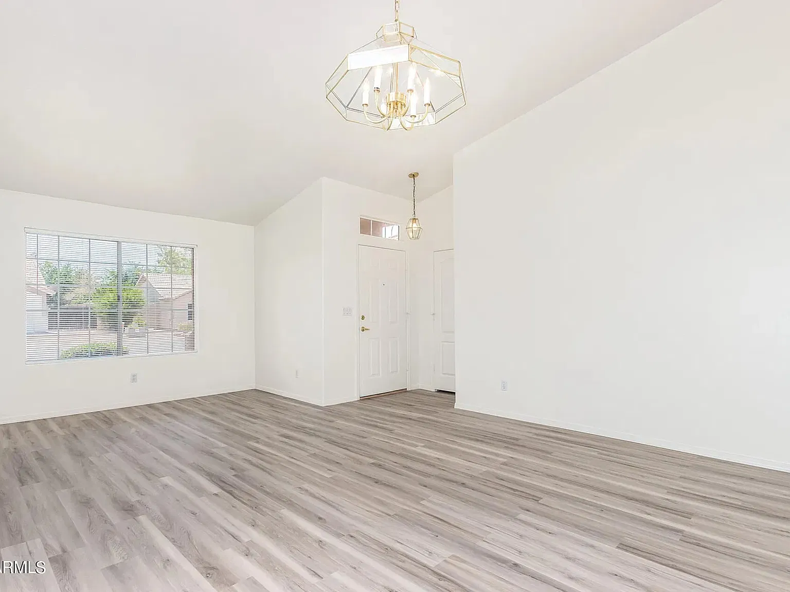 3 bed, 1660 sqft, $2,850 — Photo 3