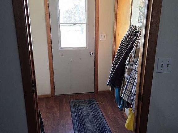 5th image of 31534 Market St