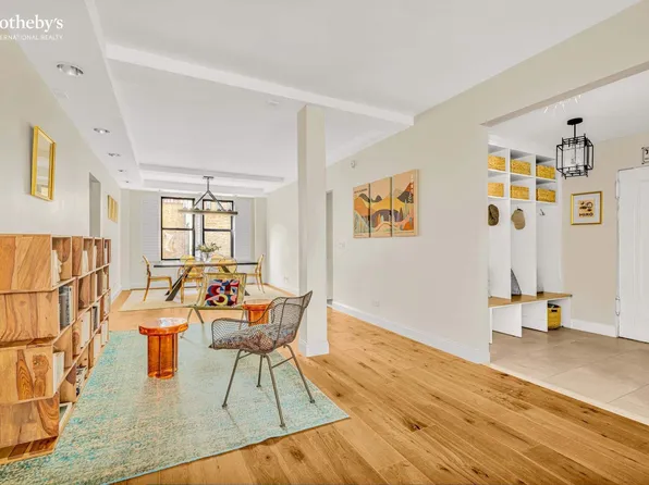 320 West 89th Street 3CD image 1 of 13