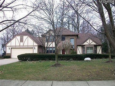 1st image of 370 Bayview Dr