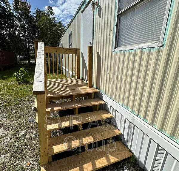 950 Sidney St #12 — Photo 4
