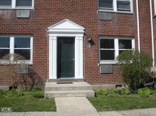 14-B Hamilton Ct, Stamford, CT 06902