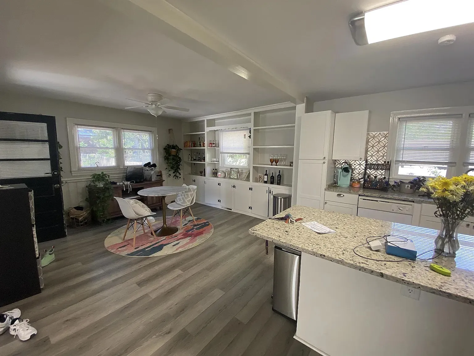 3 bed, 1412 sqft, $2,100 — Photo 3