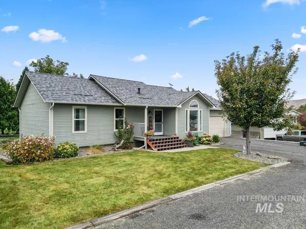 2536 18th St, Clarkston, WA 99403