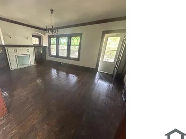 2113 W 11th St, Cleveland, OH