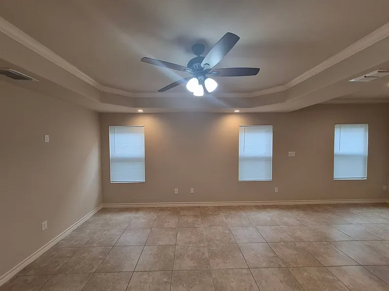 6842 Lakeview Dr #101 — Photo 6