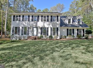 130 Benjamin Cir, Fayetteville, GA