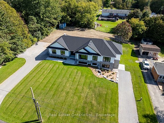2nd image of 47 Blumenweg