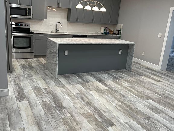 4th image of 8780 Lindenhurst Pl