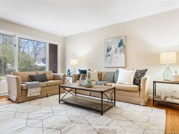 65 Main Street #6, Essex, CT 06442