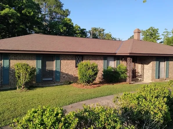 3411 Royal Carriage Dr, Montgomery, AL 36116