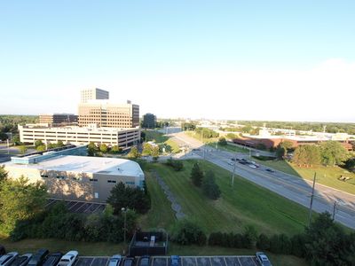 40 N Tower Rd APT 9L, Oak Brook, IL, 60523