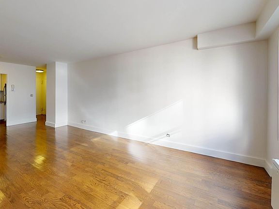 4th image of 220 E 63rd St APT 7G