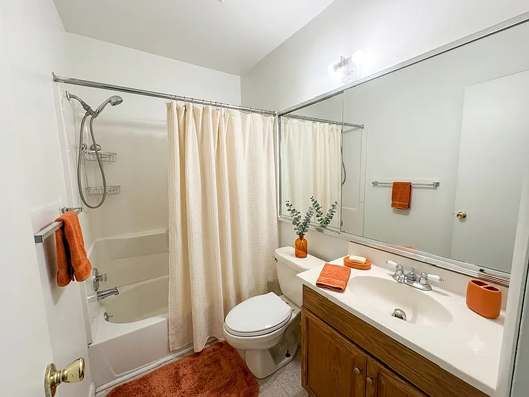 Chelsea Cir — Photo 7