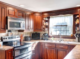 220 Pine St, Mattituck, NY 11952