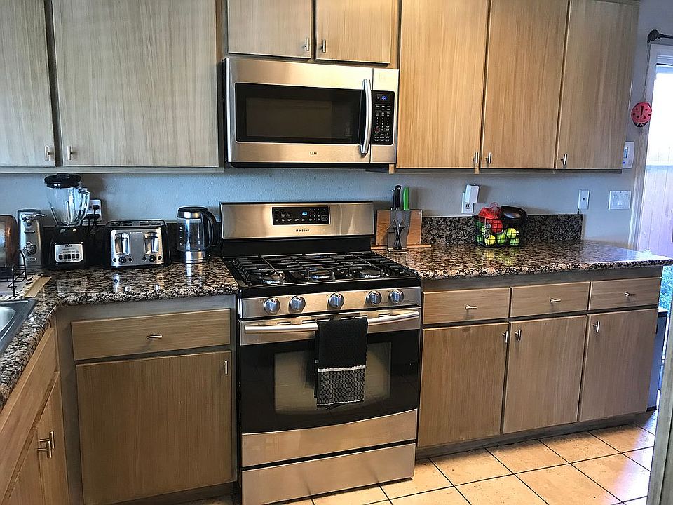 Granite countertops 