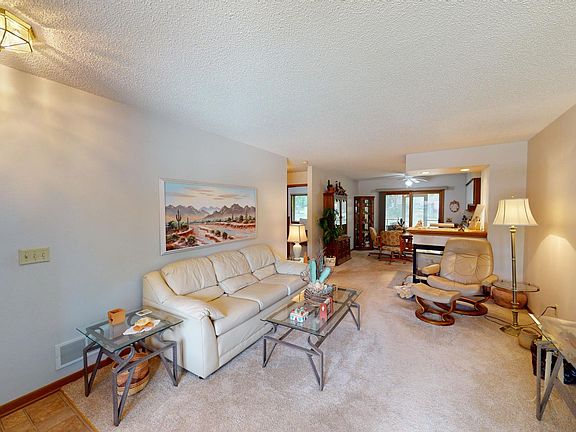 2nd image of 1845 Greenwood Dr