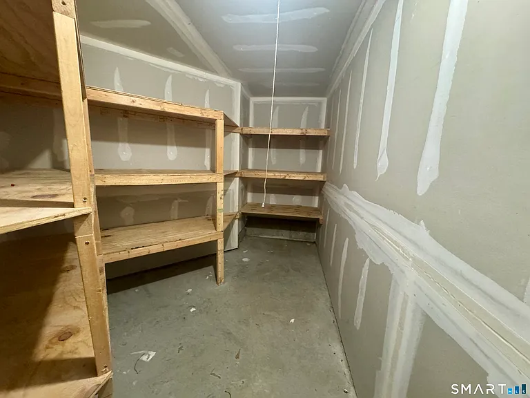50 Lawrence Ave #50 — Photo 19