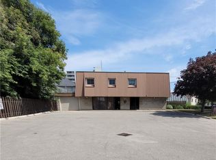 325 Fairview Dr, Brantford, ON