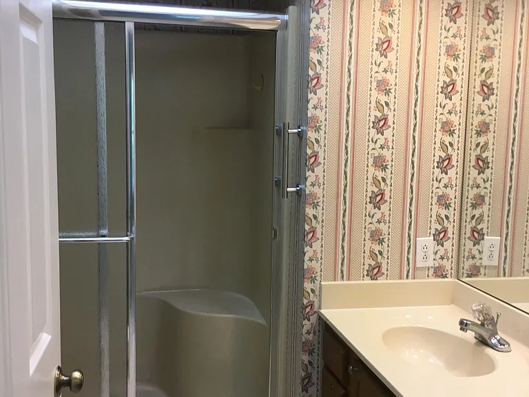 742 E Pepperridge Dr — Photo 8