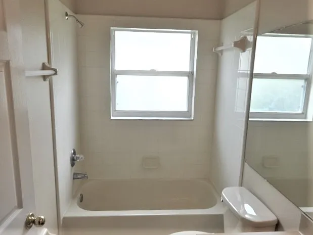 7964 Oakstone Ct — Photo 9