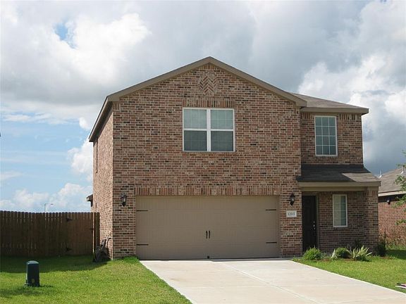 2nd image of 12113 Seacrest Ln