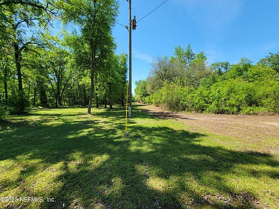 5th image of 1612 NE WITHLA BLUFFS WAY