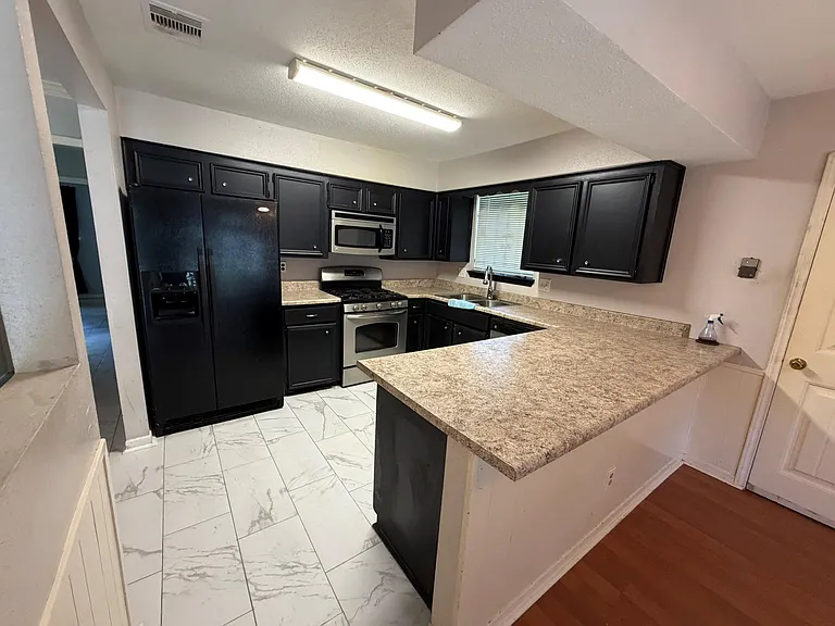 7106 Haverton Dr — Photo 6