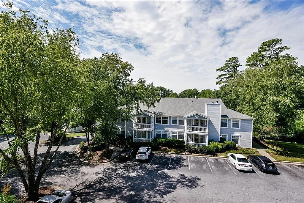 2 bed, 2.0 bath, 1128 sqft, $1,500 — Photo 2