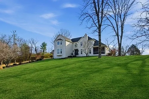 106 Engle Ct Photo 1
