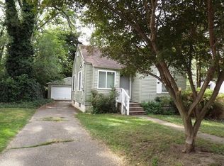 2051 Collingwood Ave SW, Wyoming, MI 49519