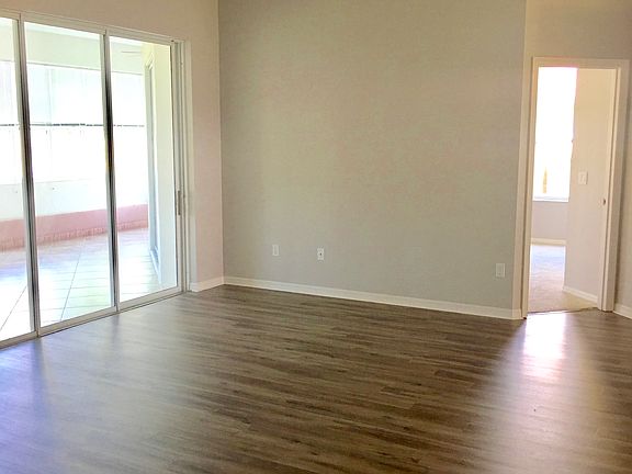 5th image of 661 Heather Stone Dr