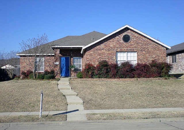 1st image of 317 Waterford Oaks Dr