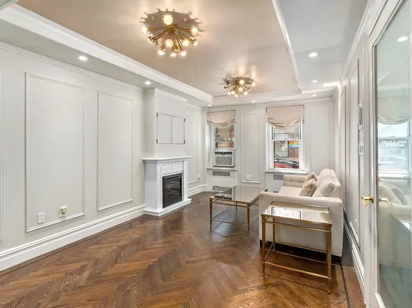 225 East 47th Street image 1 of 7