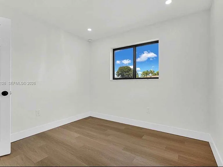 2980 NW 210th Ter — Photo 19
