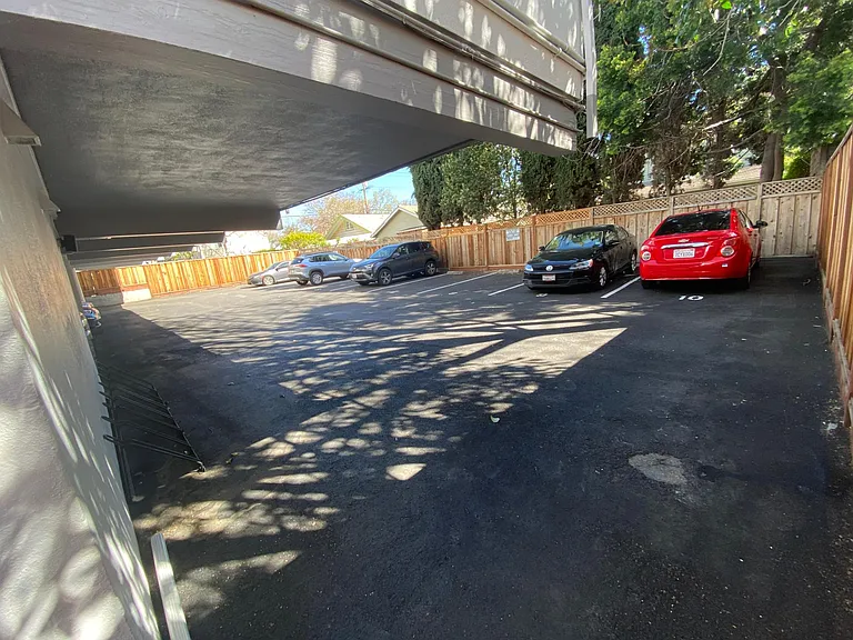508 S 11th St — Photo 7